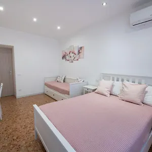  Apartamento Casa Rosa Beige E Blu
