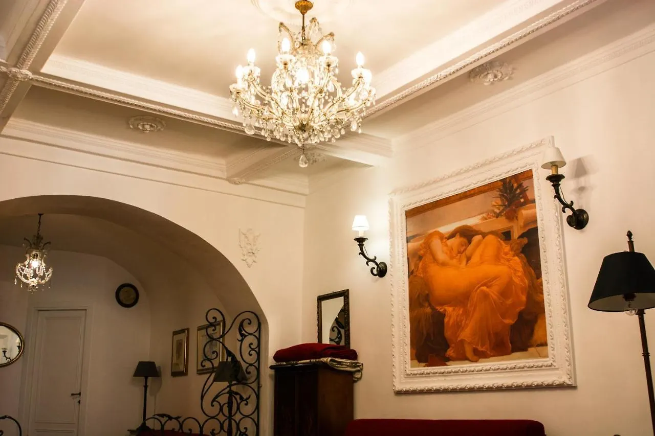 Grove House Apartment Rome 0*,  Italy